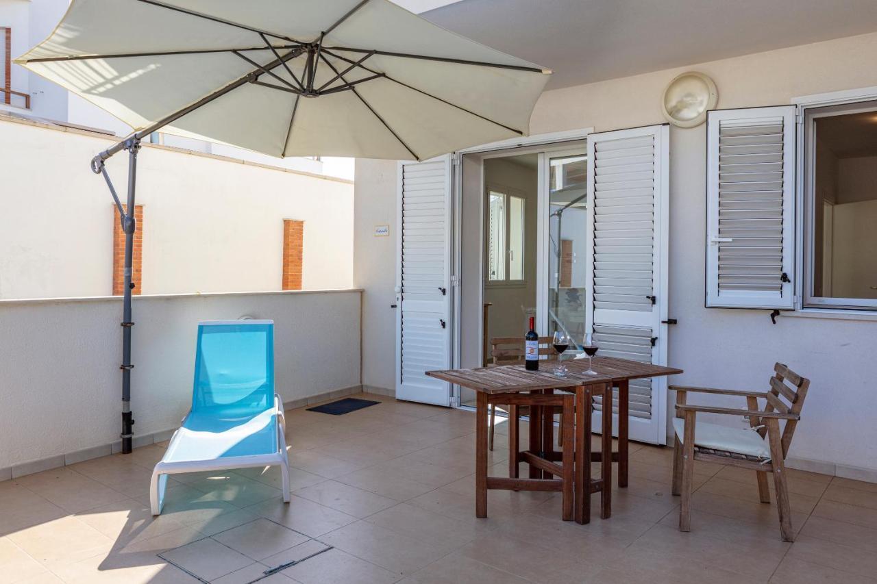 Terrazza Montalbano Vila Punta Secca Exterior foto