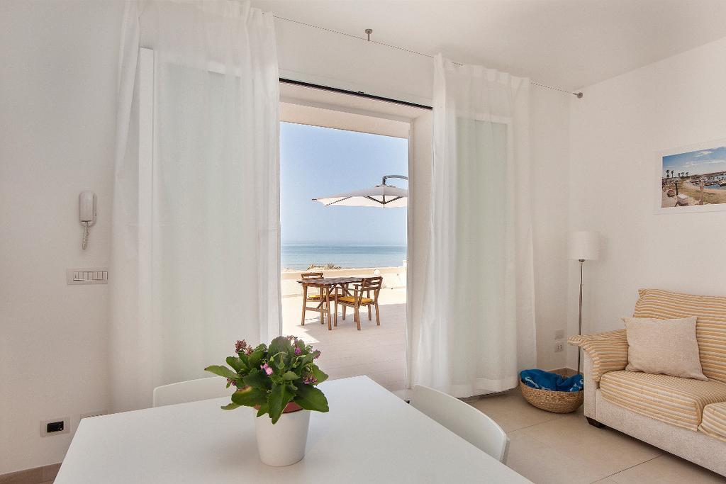 Terrazza Montalbano Vila Punta Secca Exterior foto